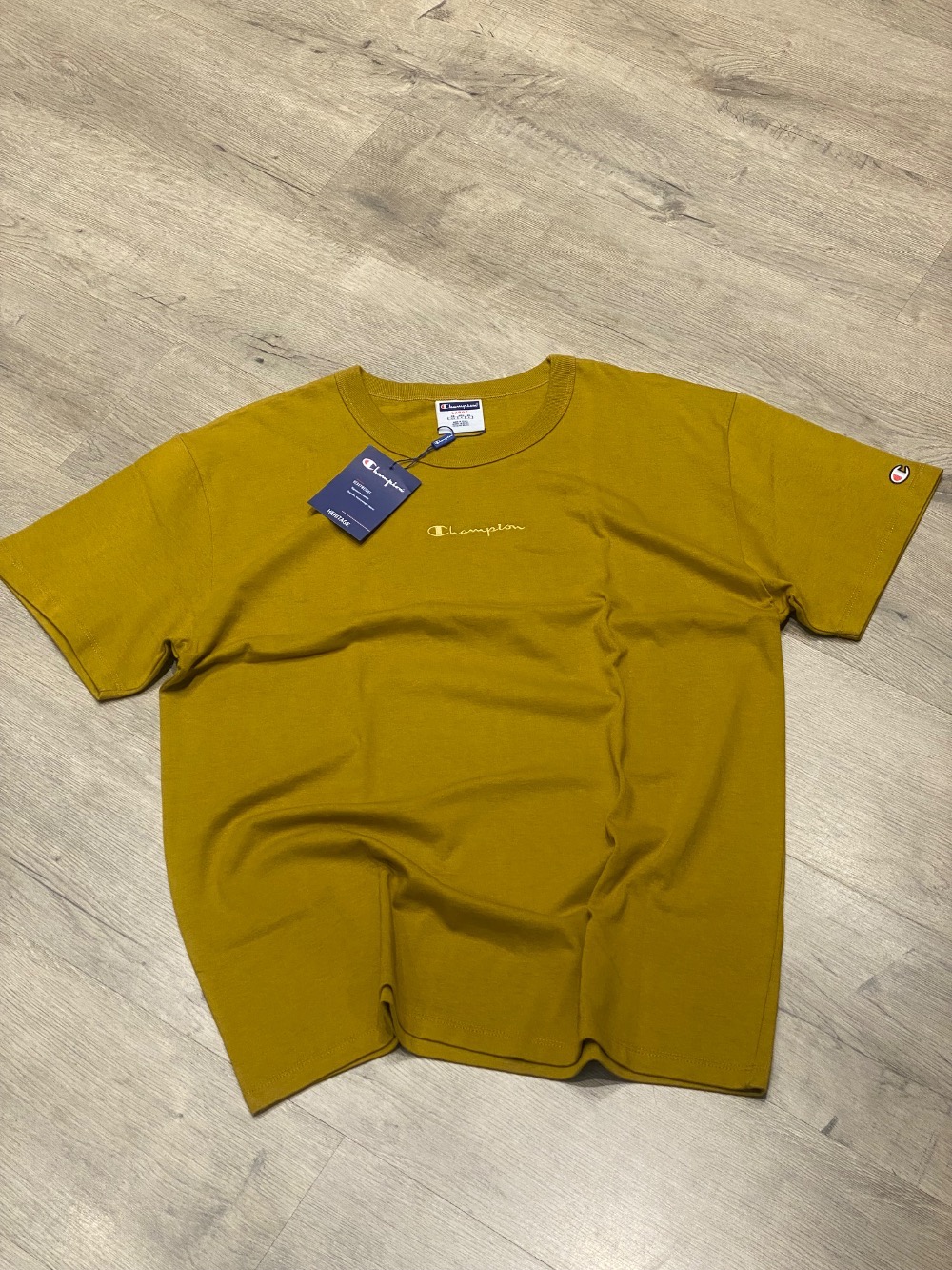 Camiseta Champion Heritage Flash Golden