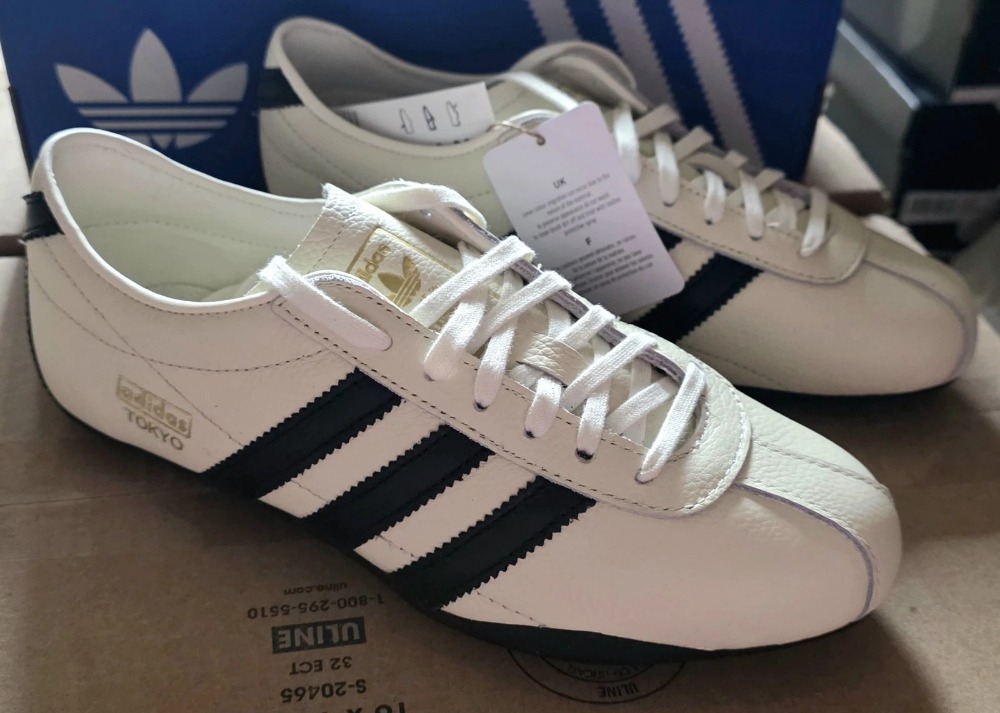 adidas Tokyo Off White Core Black Gold Metallic