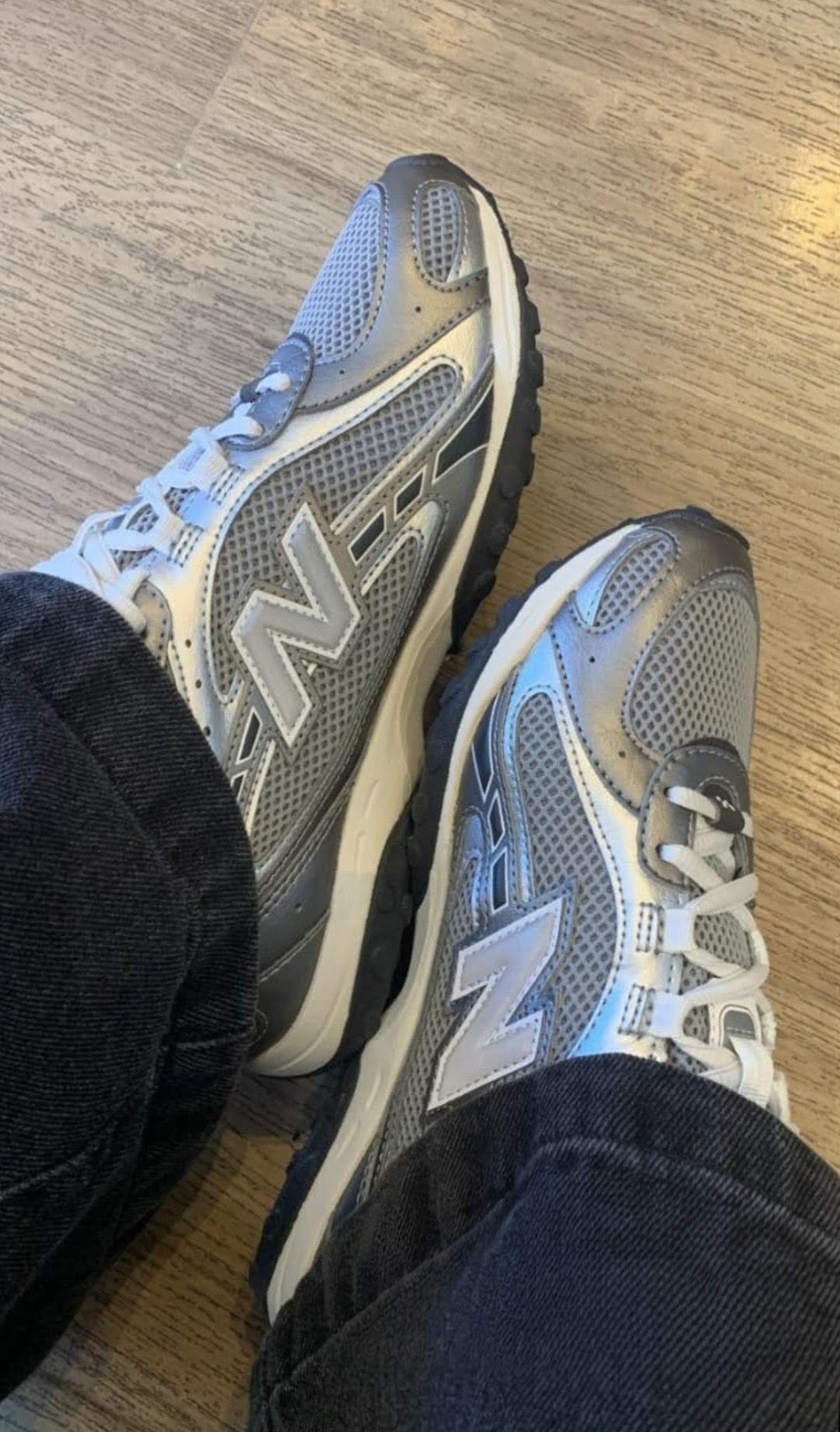 New Balance 204L Dark Silver Metallic