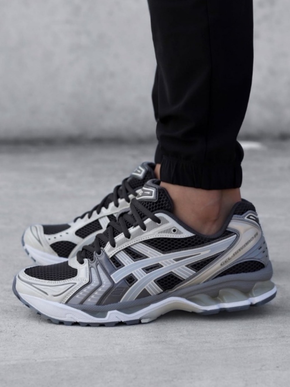 Asics Gel-Kayano 14 Obsidian Grey Cement