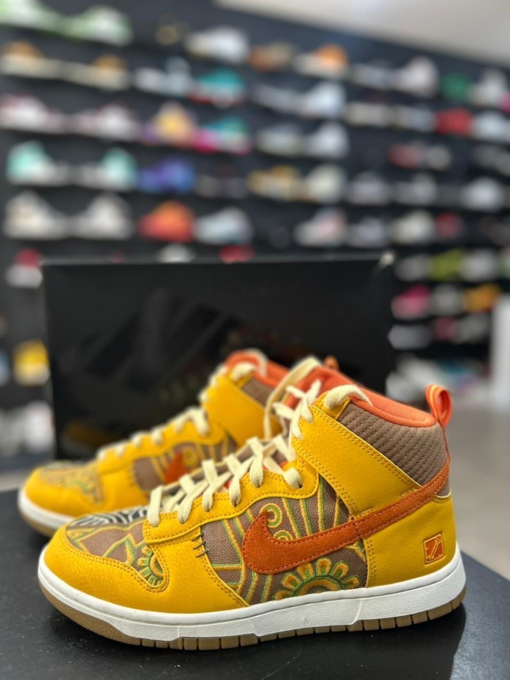 Nike Dunk High Somos Familia