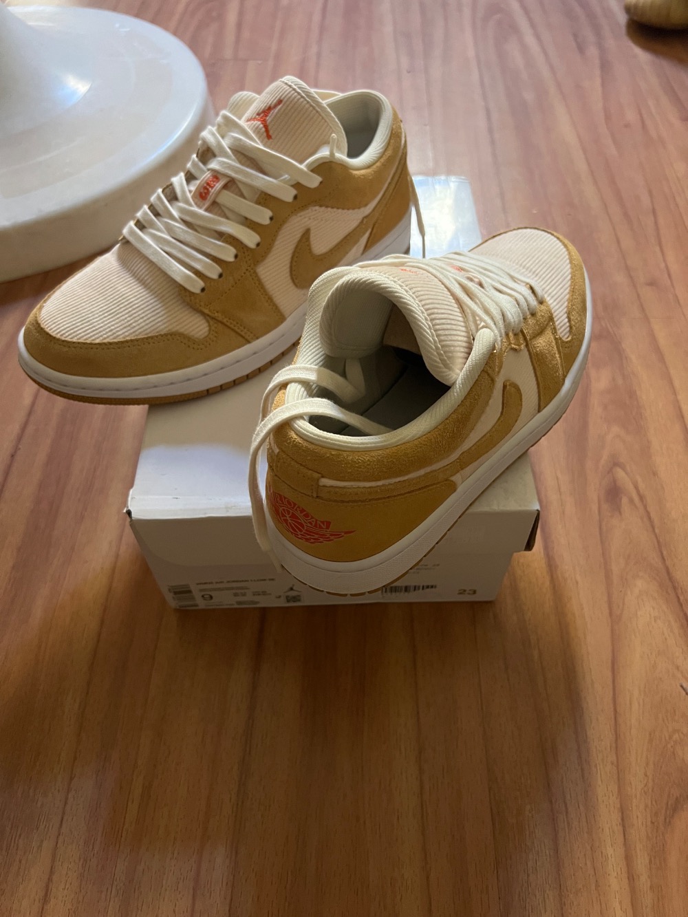 Air Jordan 1 Low SE Twine Orange Quartz — 39, Usado
