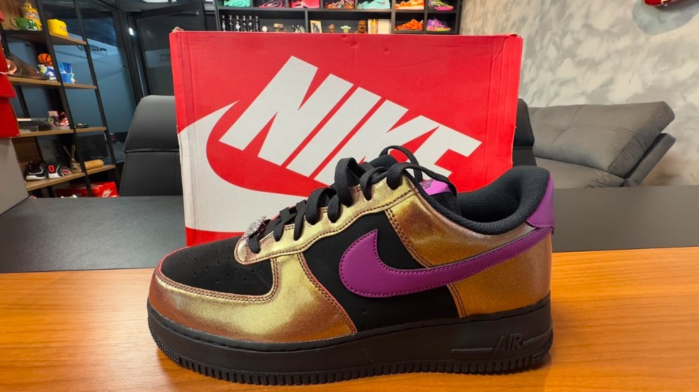 Nike Air Force 1 Low Glam Rock Black Bold Berry — 44, Novo