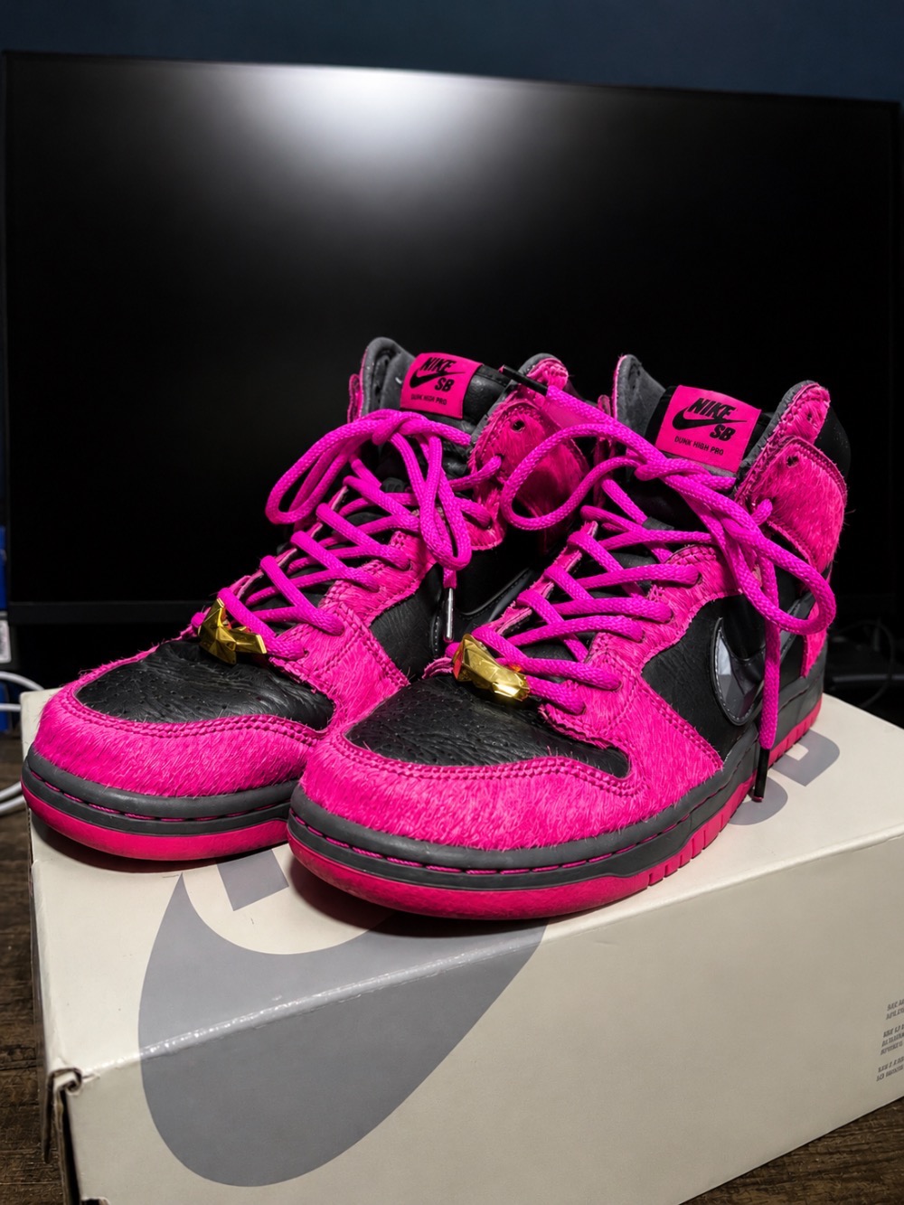 Nike SB Dunk High Run the Jewels Active Pink and Black — 41.5, Usado