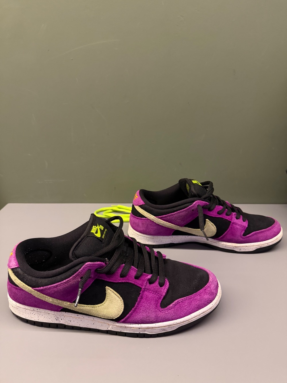 Nike SB Dunk Low Pro Red Plum — 44, Usado