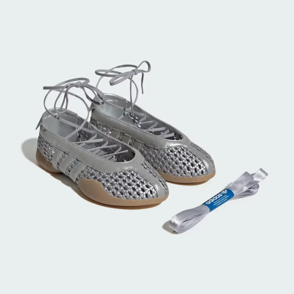 adidas Taekwondo Mei Silver Metallic Gum