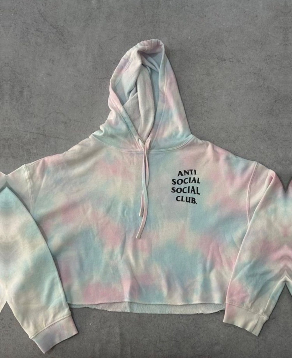 moletom anti social social club- crop top cotton candy