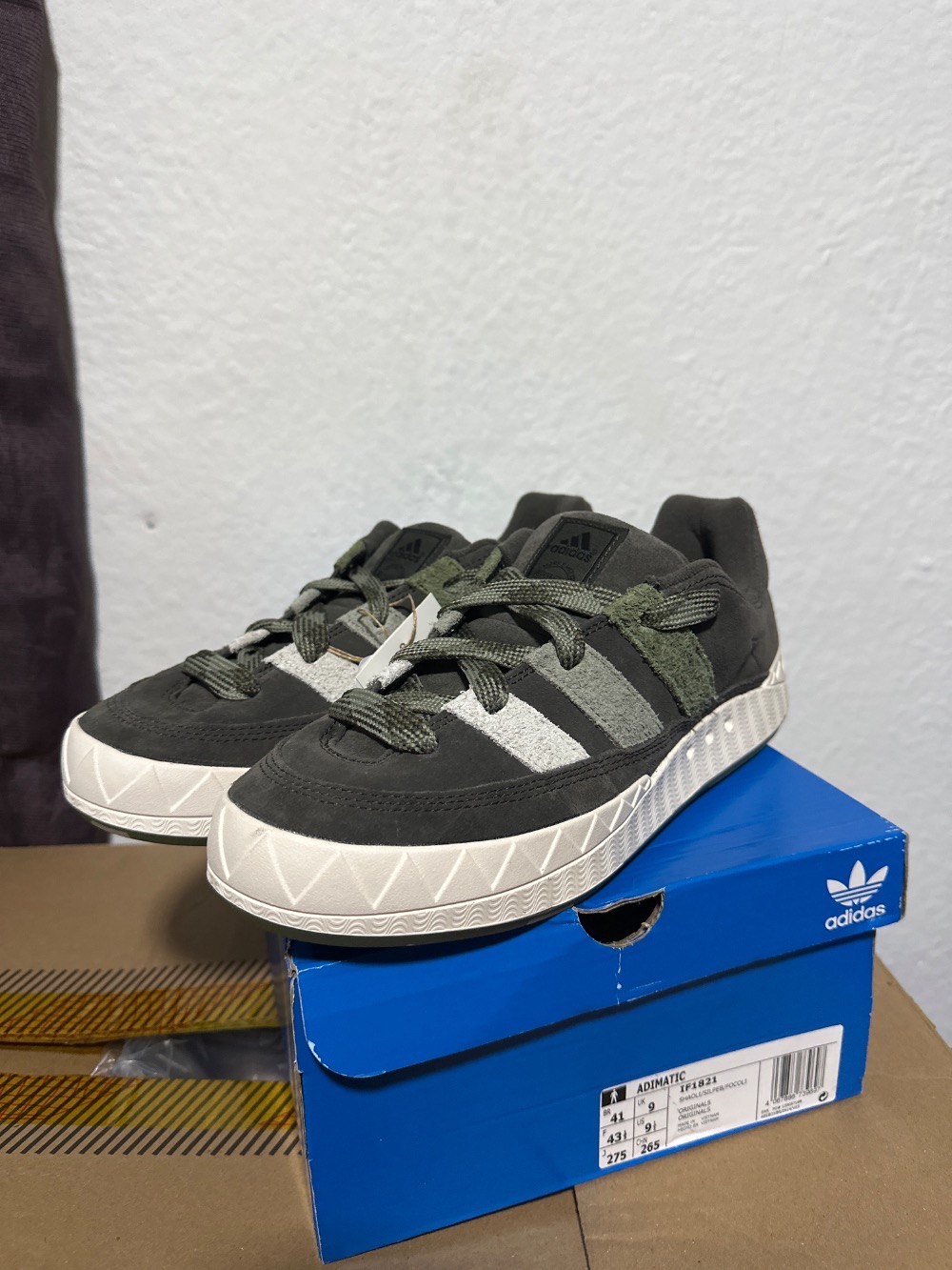 adidas Adimatic Shadow Olive Silver Pebble