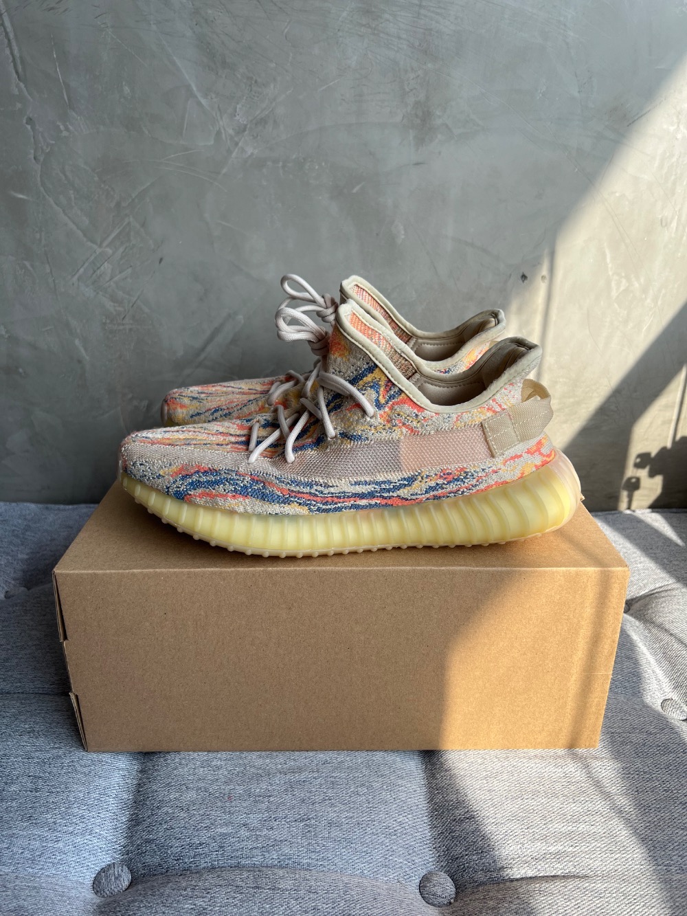 Yeezy Boost 350 V2 MX Oat — 41, Usado