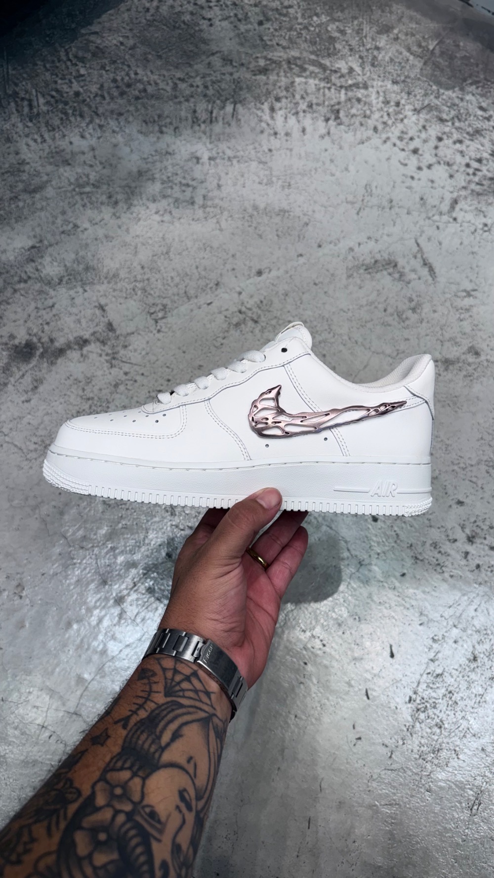 Nike Air Force 1 Low Liquid Metal Swoosh Sail Rose Gold — 38 / 39, Novo