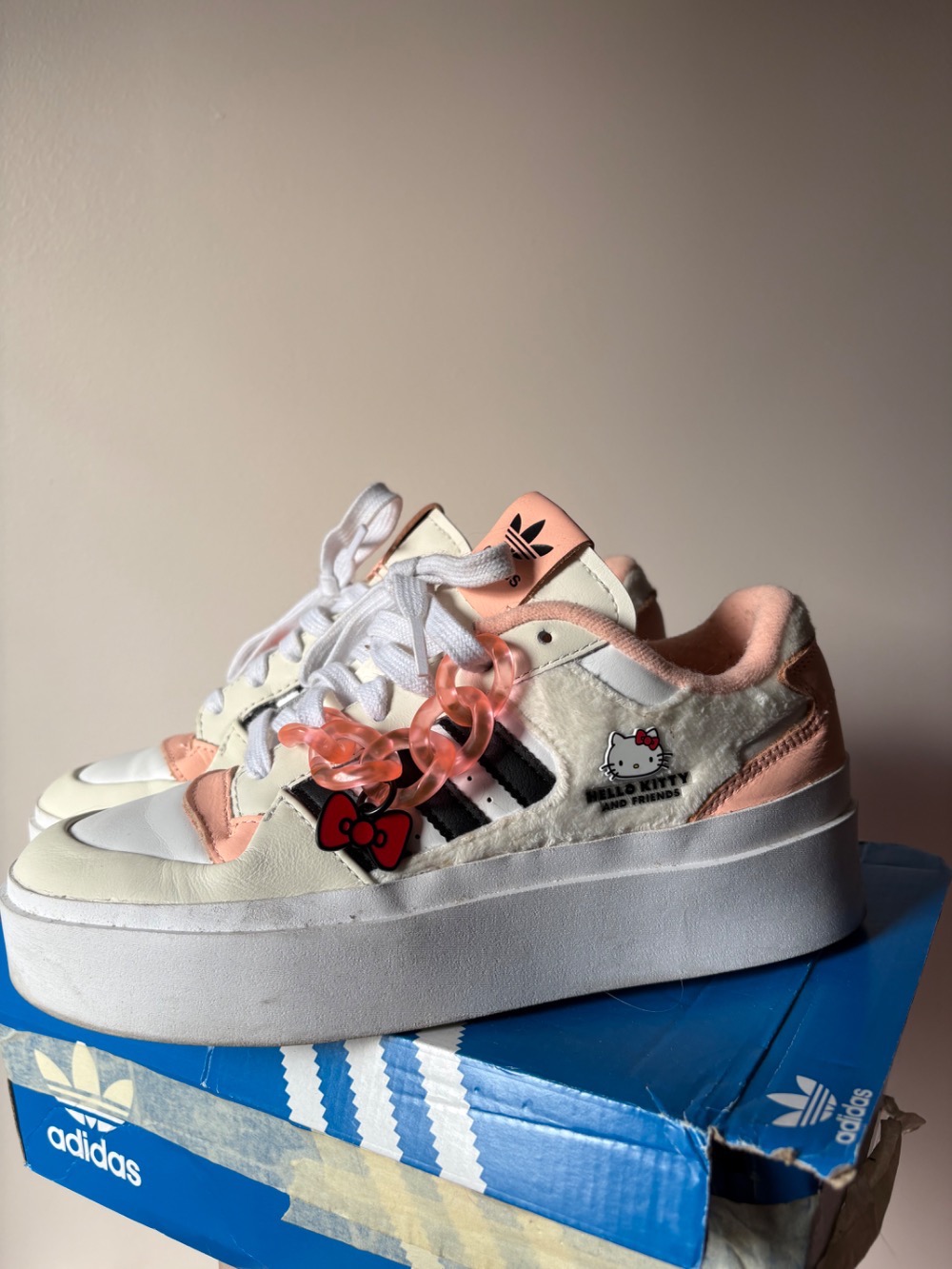 Hello Kitty and Friends x adidas Forum Bonega  Off White Core Black Pink
