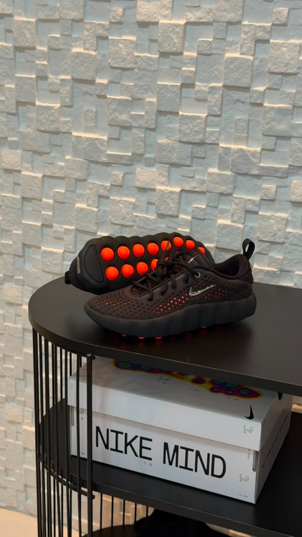 Nike Mind 002 Black — 43, Novo