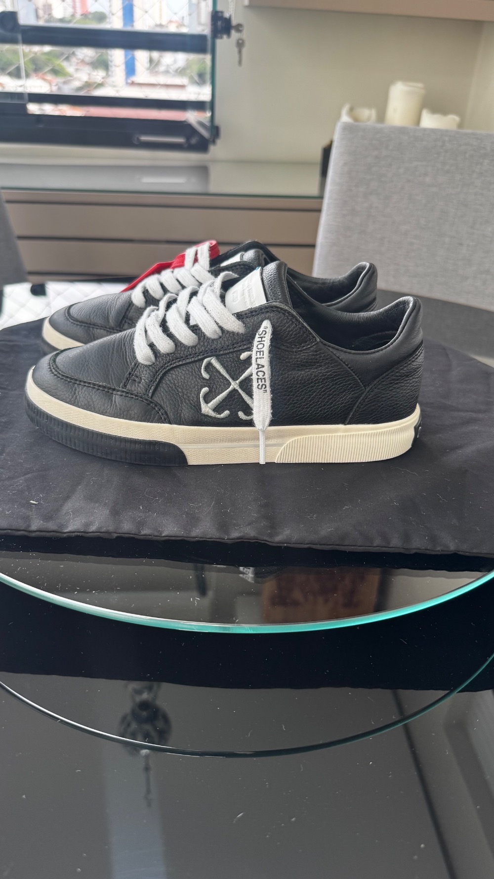 Off-White New Low Vulcanized Black White — 37, Usado