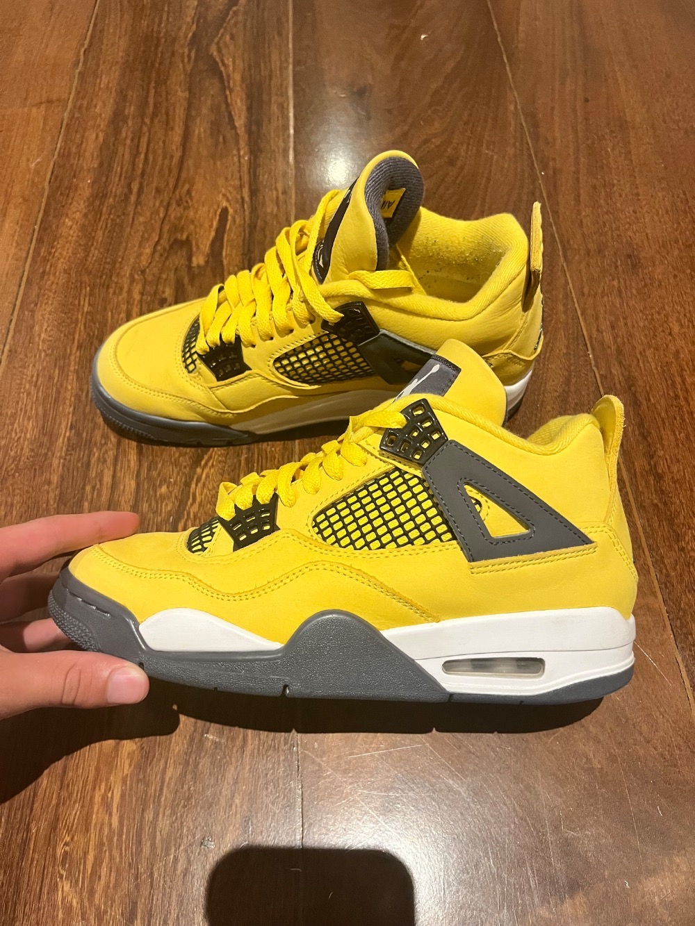 Air Jordan 4 Lightning — 38, Usado