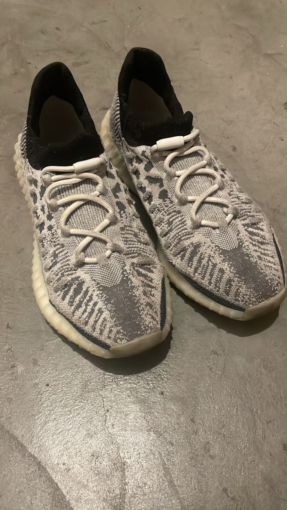 Yeezy 350 V2 CMPCT Slate White