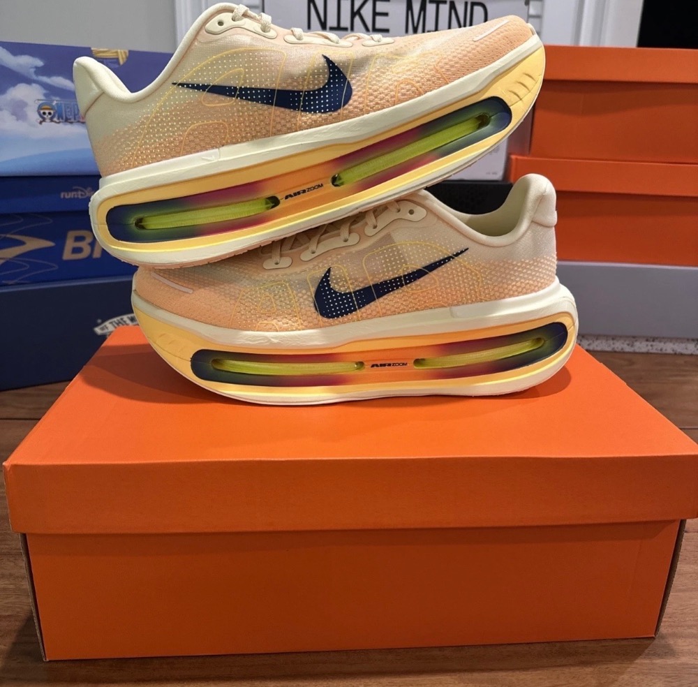 Nike Vomero Premium Alabaster — 41, Novo