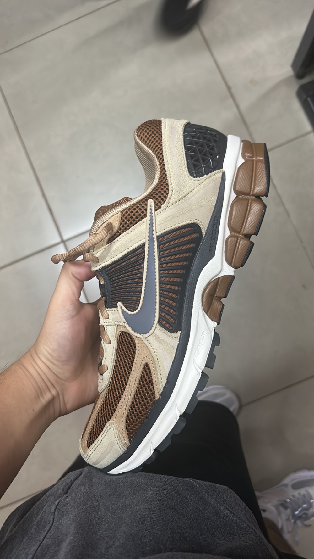 Nike Zoom Vomero 5 Brown Khaki
