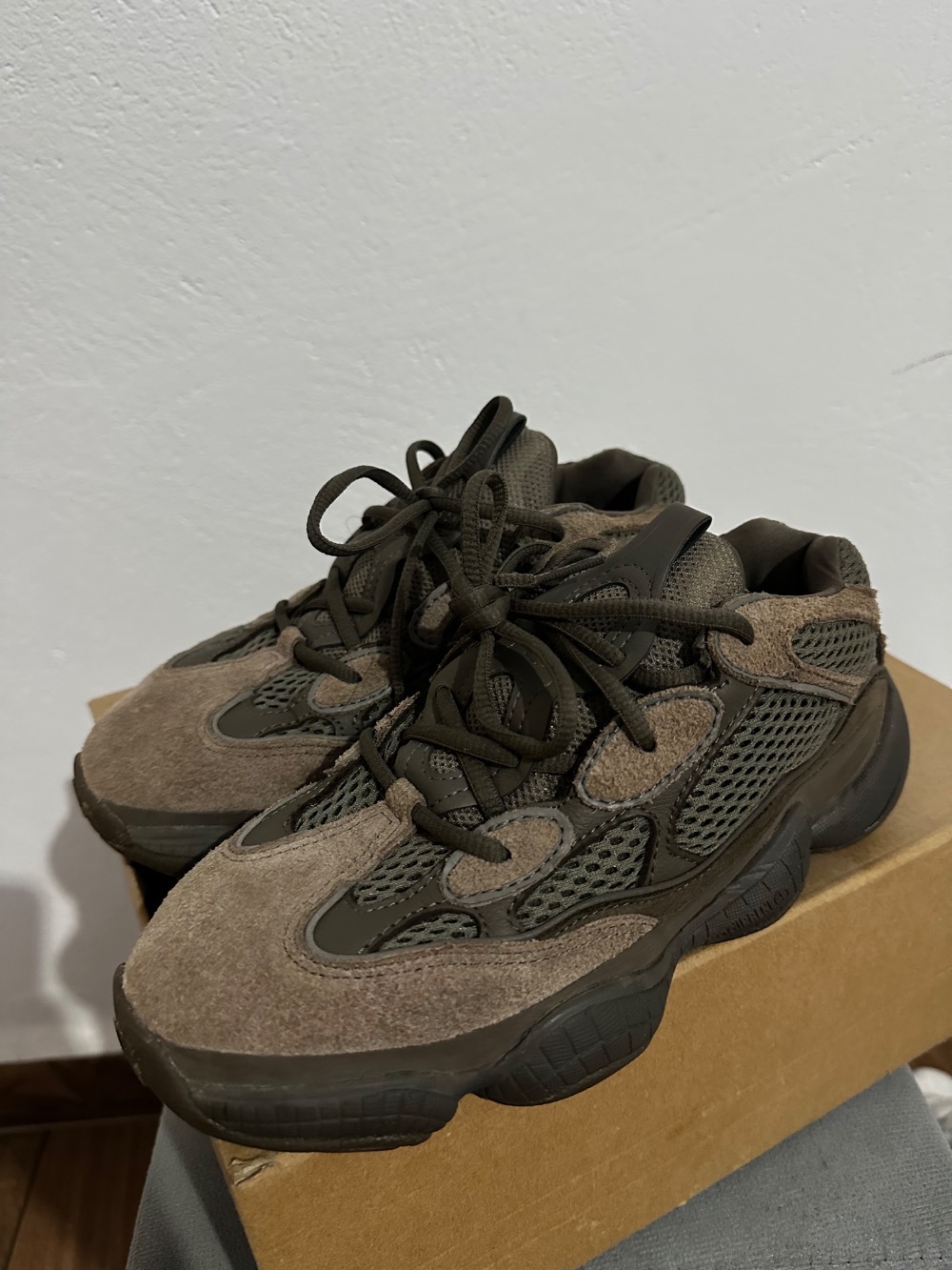Yeezy 500 Brown Clay — 36, Usado