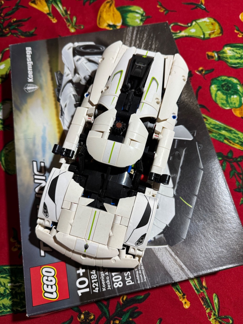 LEGO - Technic - Hipercarro Koenigsegg Jesko Absolut Branco