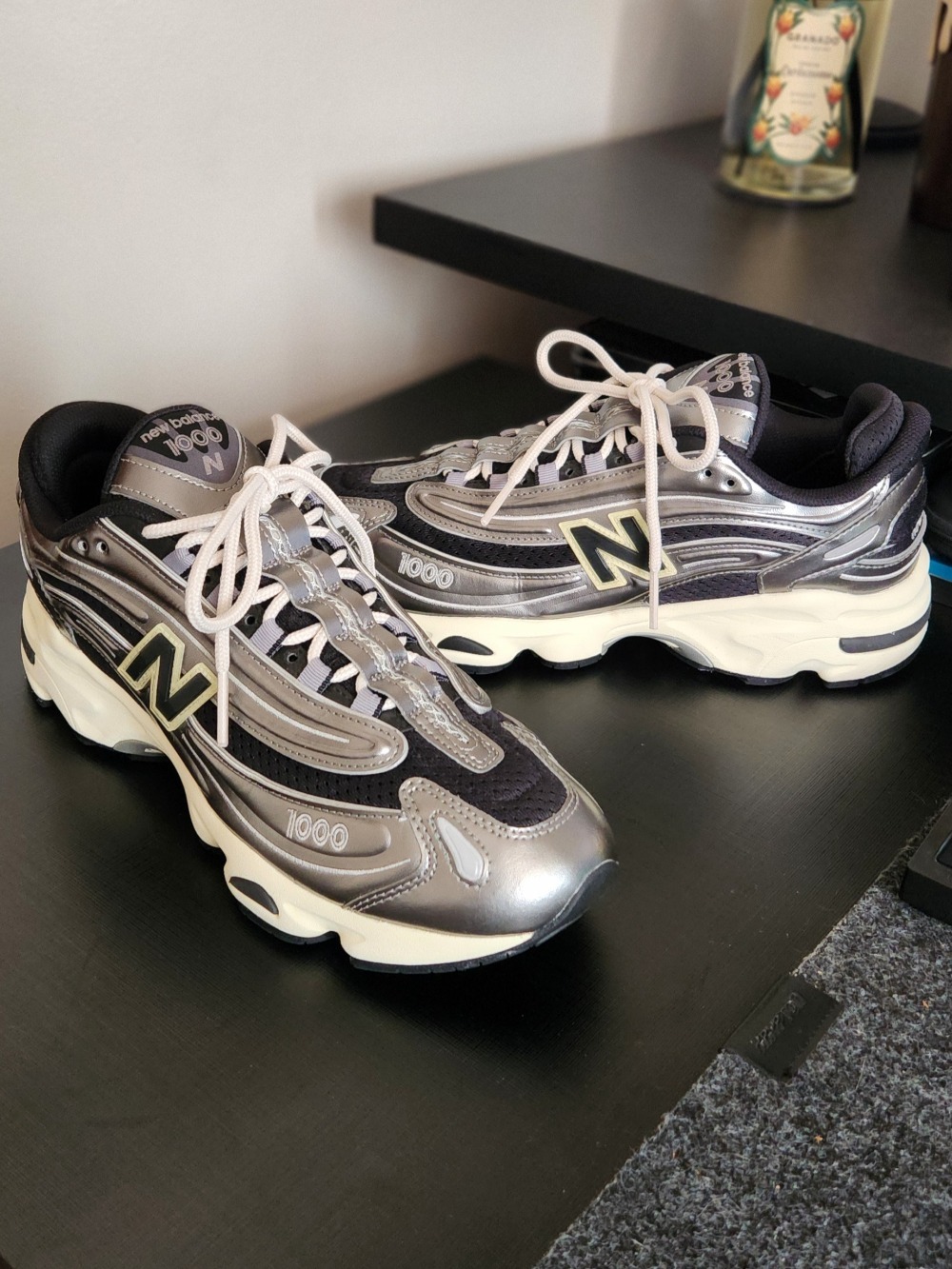 New Balance 1000 Silver Metallic Black