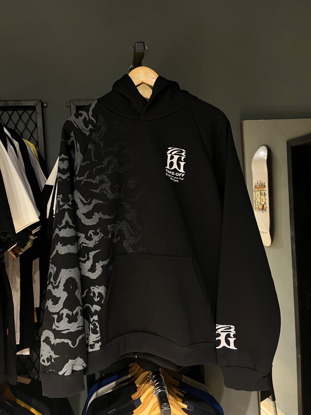 Moletom Take-Off x Borges Preto