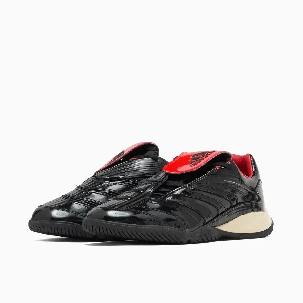 adidas Predator Sala Black Red — 38 / 39 / 39.5 / 40 / 40.5 / 41 / 42 / 42.5 / 43 / 43.5 / 44, Novo