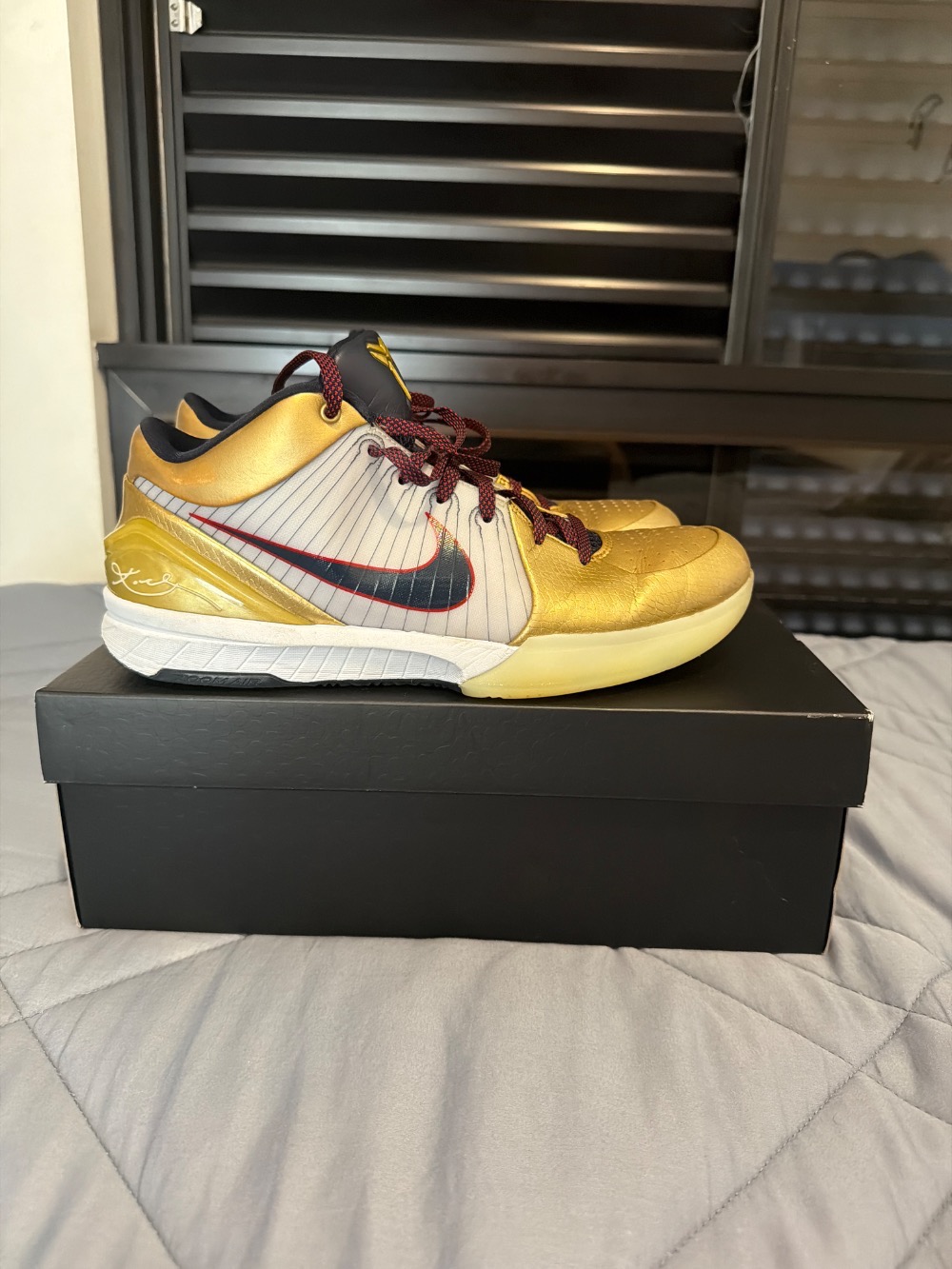 Nike Kobe 4 Protro Gold Medal