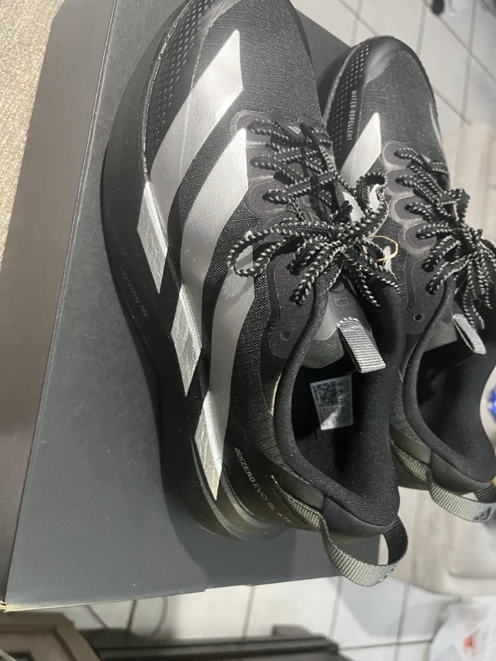 adidas Adizero Evo SL ATR Black Silver Metallic — 38 / 39 / 39.5 / 40 / 40.5 / 41 / 42 / 42.5 / 43 / 43.5 / 44, Novo