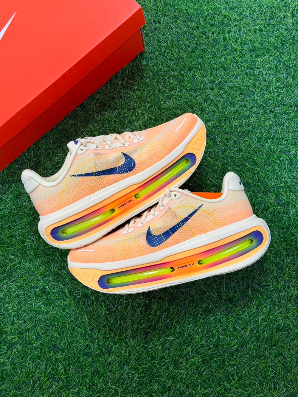 Nike Vomero Premium Alabaster — 41, Novo