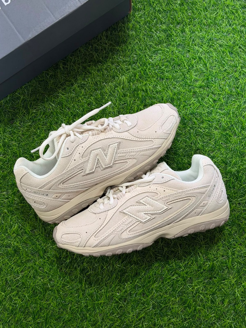 New Balance 204L Timberwolf