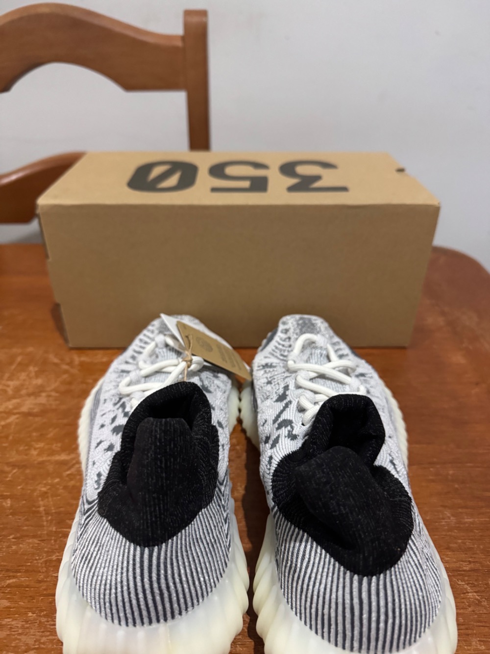 Yeezy 350 V2 CMPCT Slate White