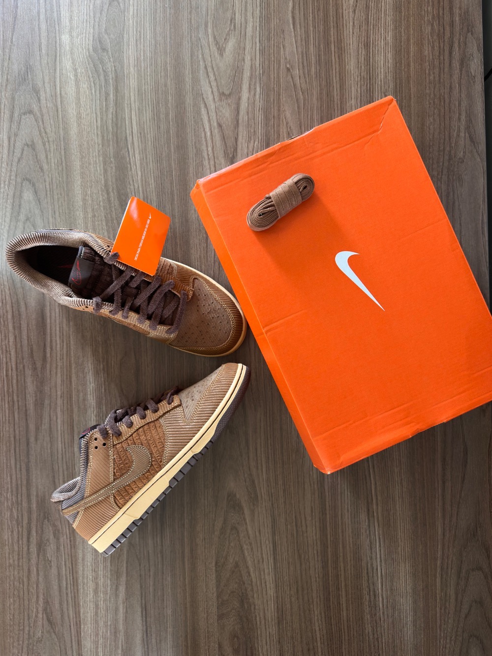 Nike Dunk Low Retro Premium Light British Tan Light Chocolate Twine — 43, Novo