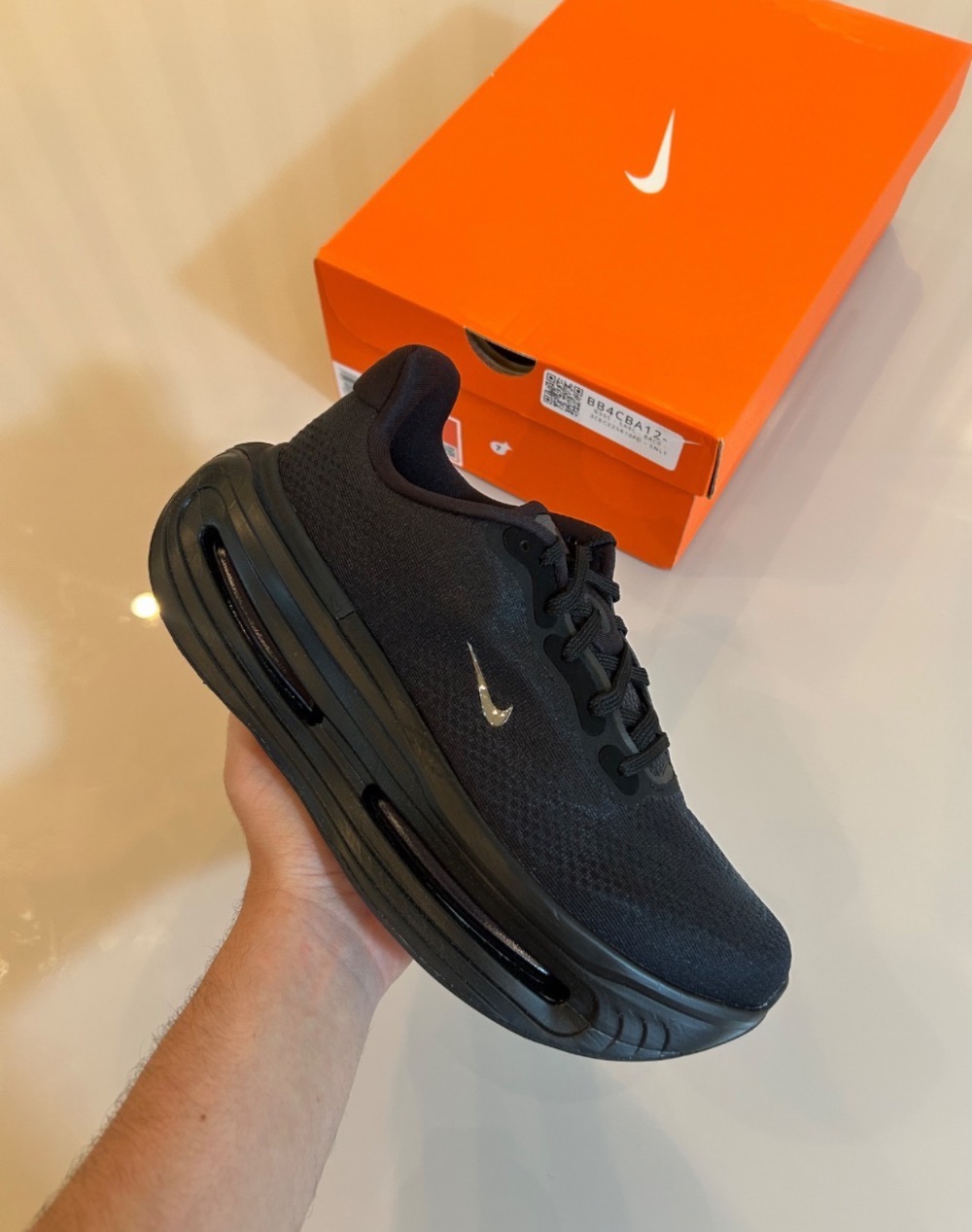 Nike Vomero Premium Black — 42, Novo