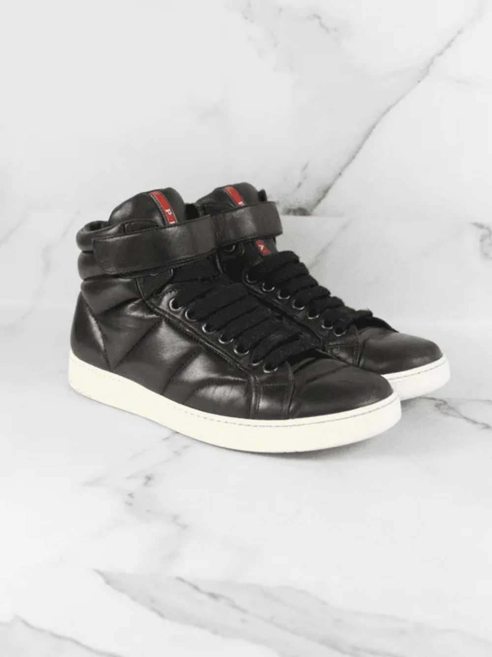 Tênis Prada Cano Alto Basic Logo Preto