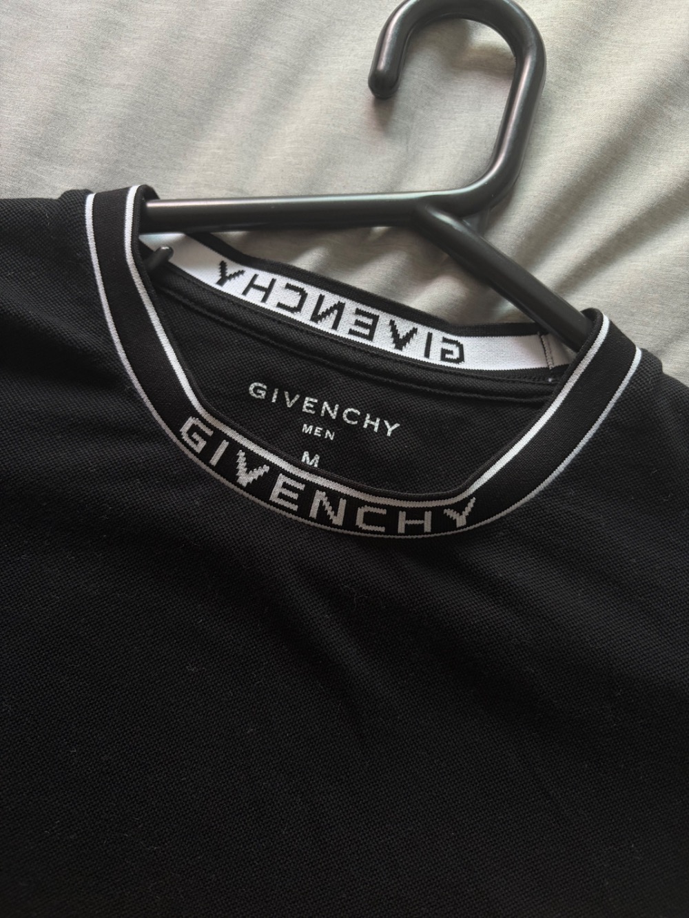 Camiseta Givenchy preta