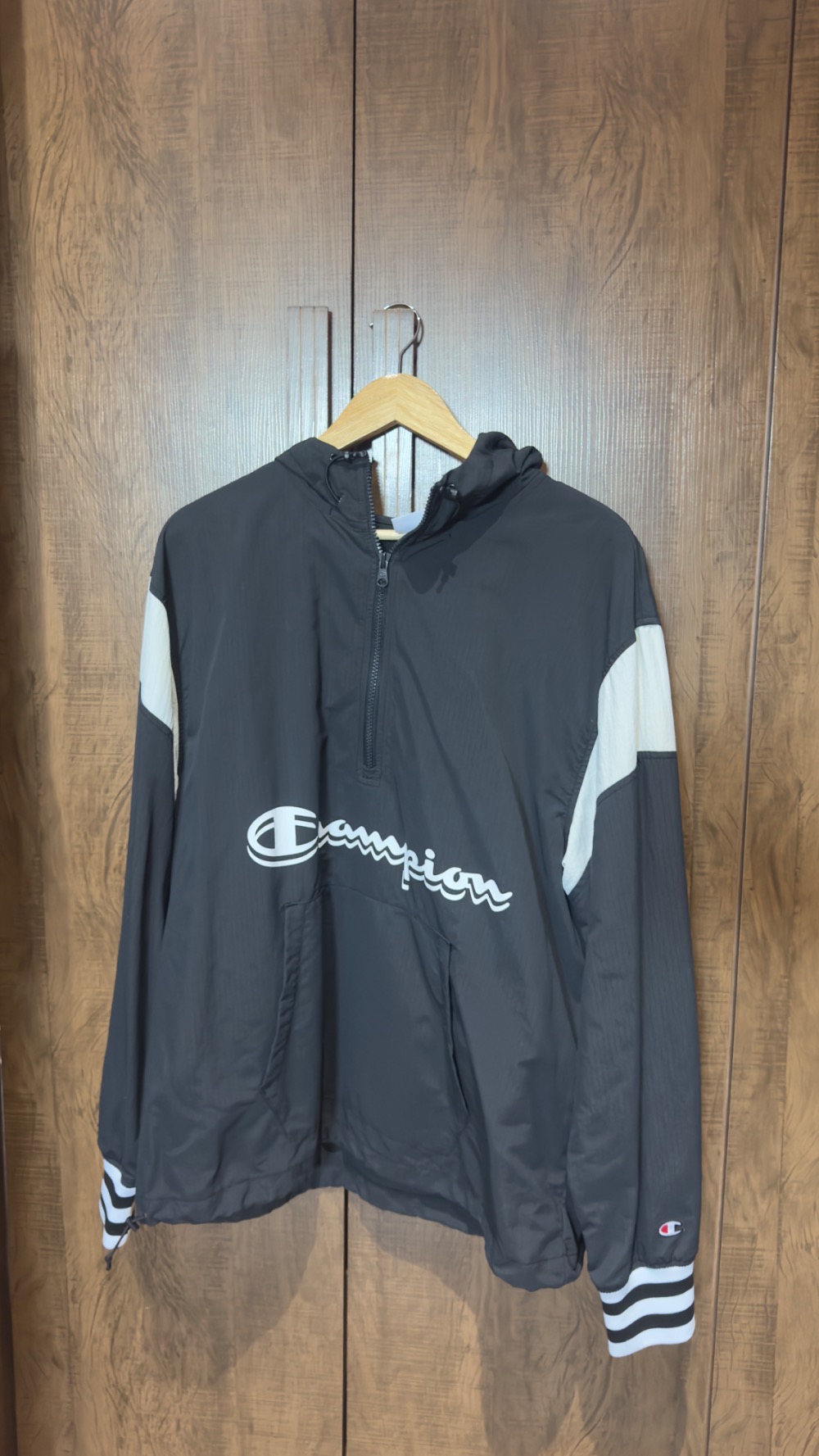 Corta Vento Champion Black/White