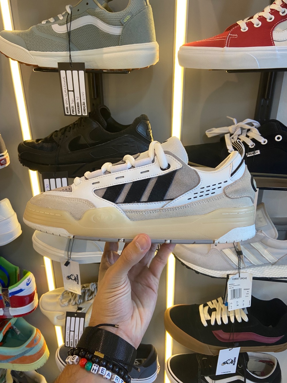 adidas ADI2000 Cloud White Core Black Chalk White