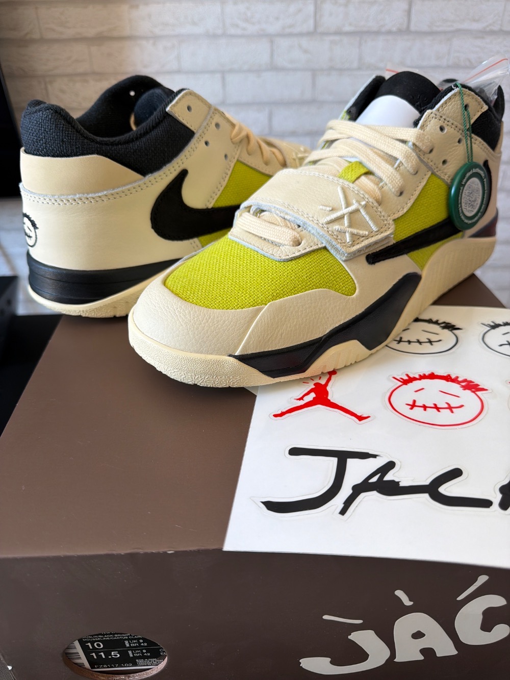 Travis Scott x Jordan Jumpman Jack TR Bright Cactus