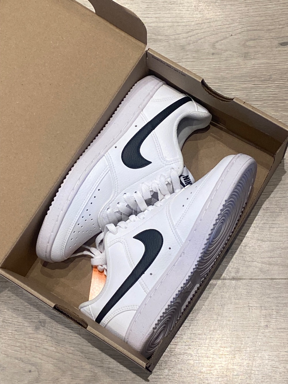 Nike Court Vision Low White