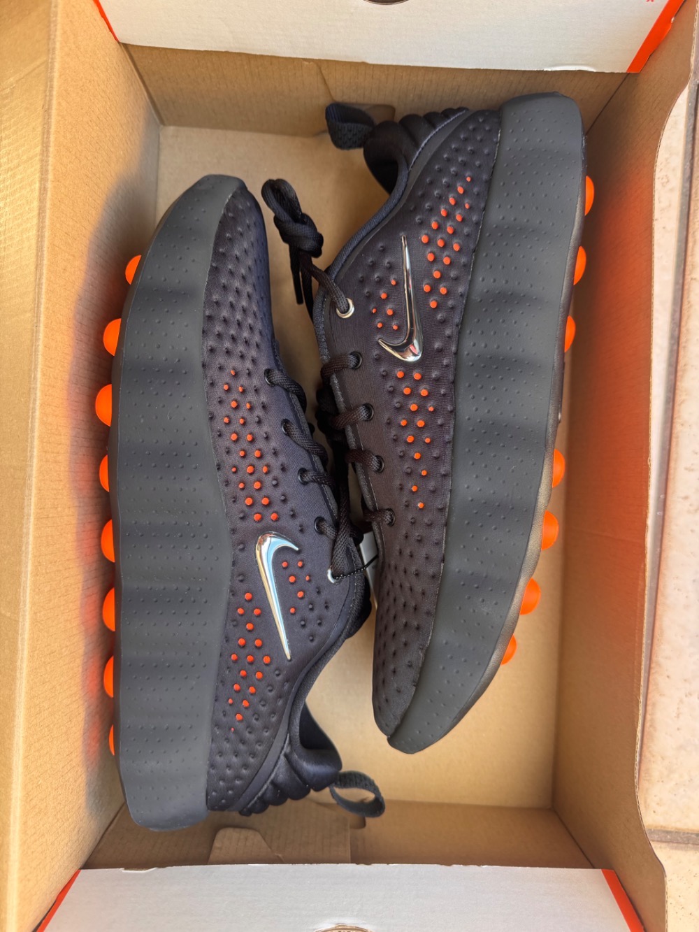 Nike Mind 002 Black — 42.5, Novo