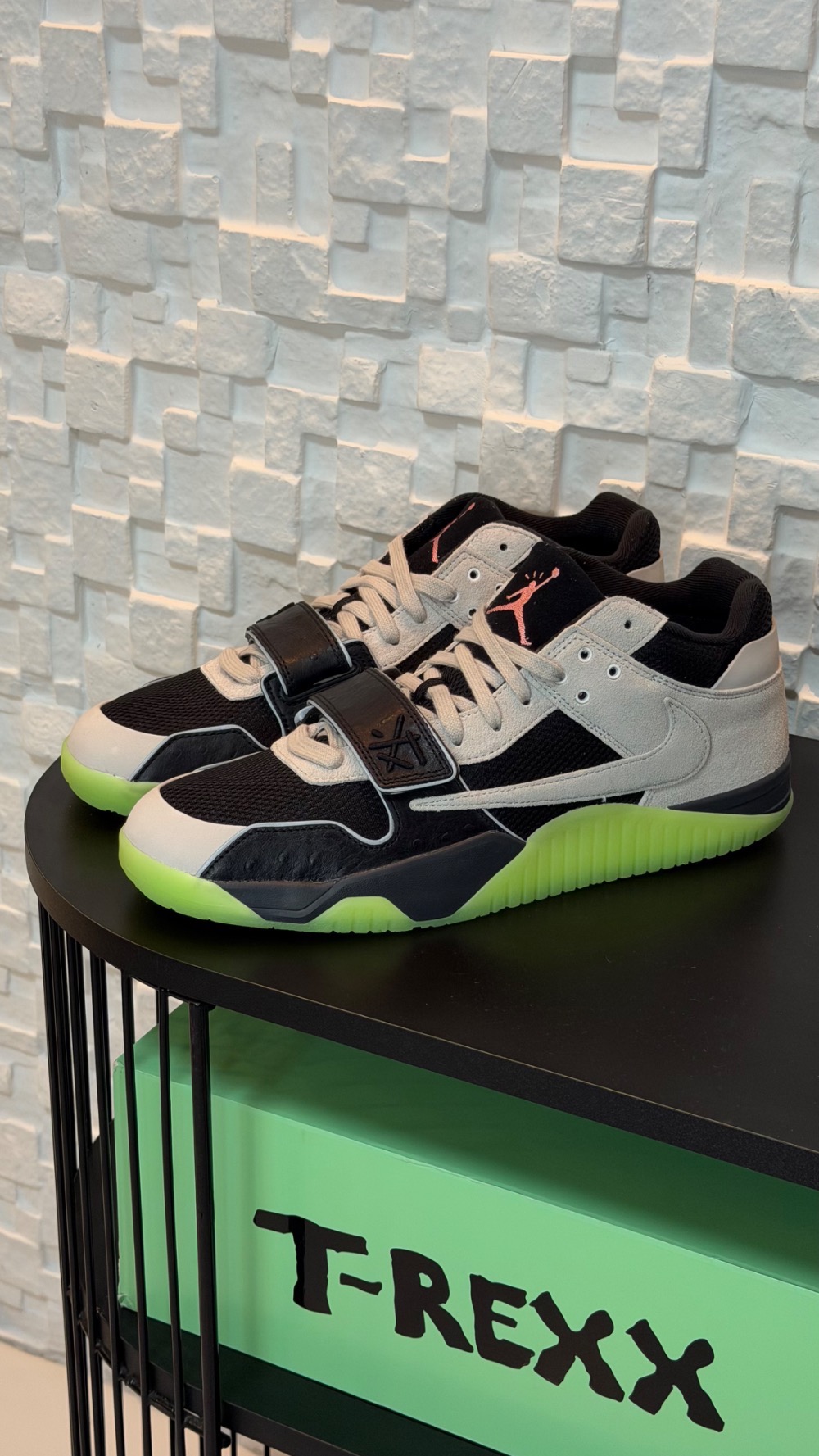 Chase B x Travis Scott x Jordan Jumpman Jack Black Night Silver Anthracite