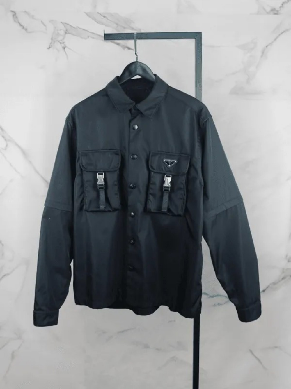 Jaqueta Prada Re-Nylon Triangle Logo Preta