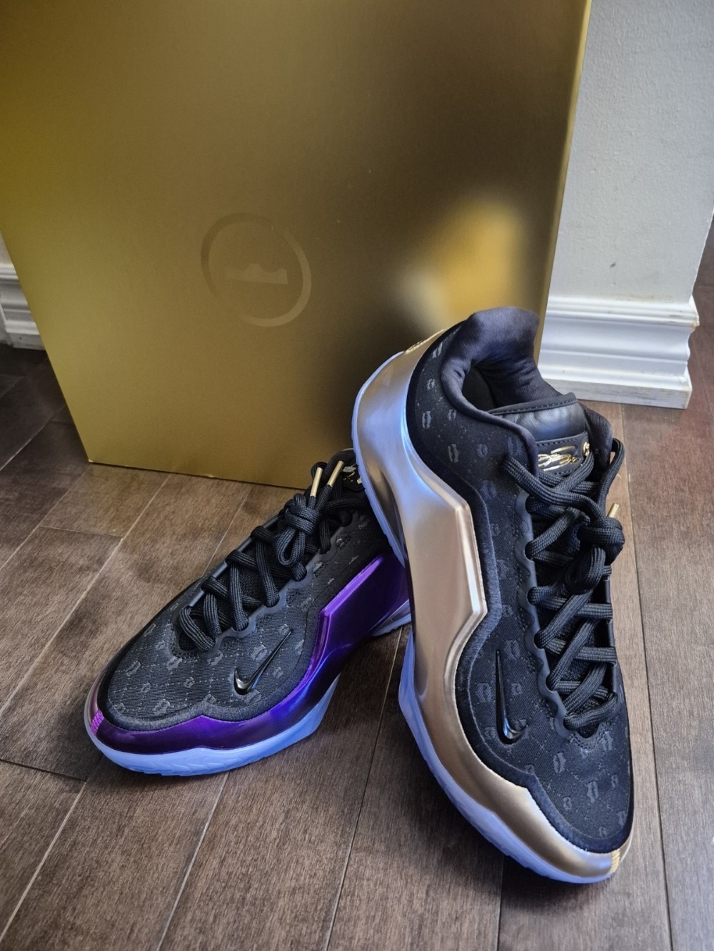 Nike LeBron 23 Chosen One — 38 / 39 / 39.5 / 40 / 40.5 / 41 / 42 / 42.5 / 43 / 43.5 / 44, Novo