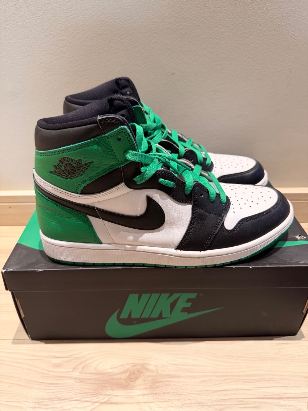 Air Jordan 1 High OG Lucky Green — 43, Usado