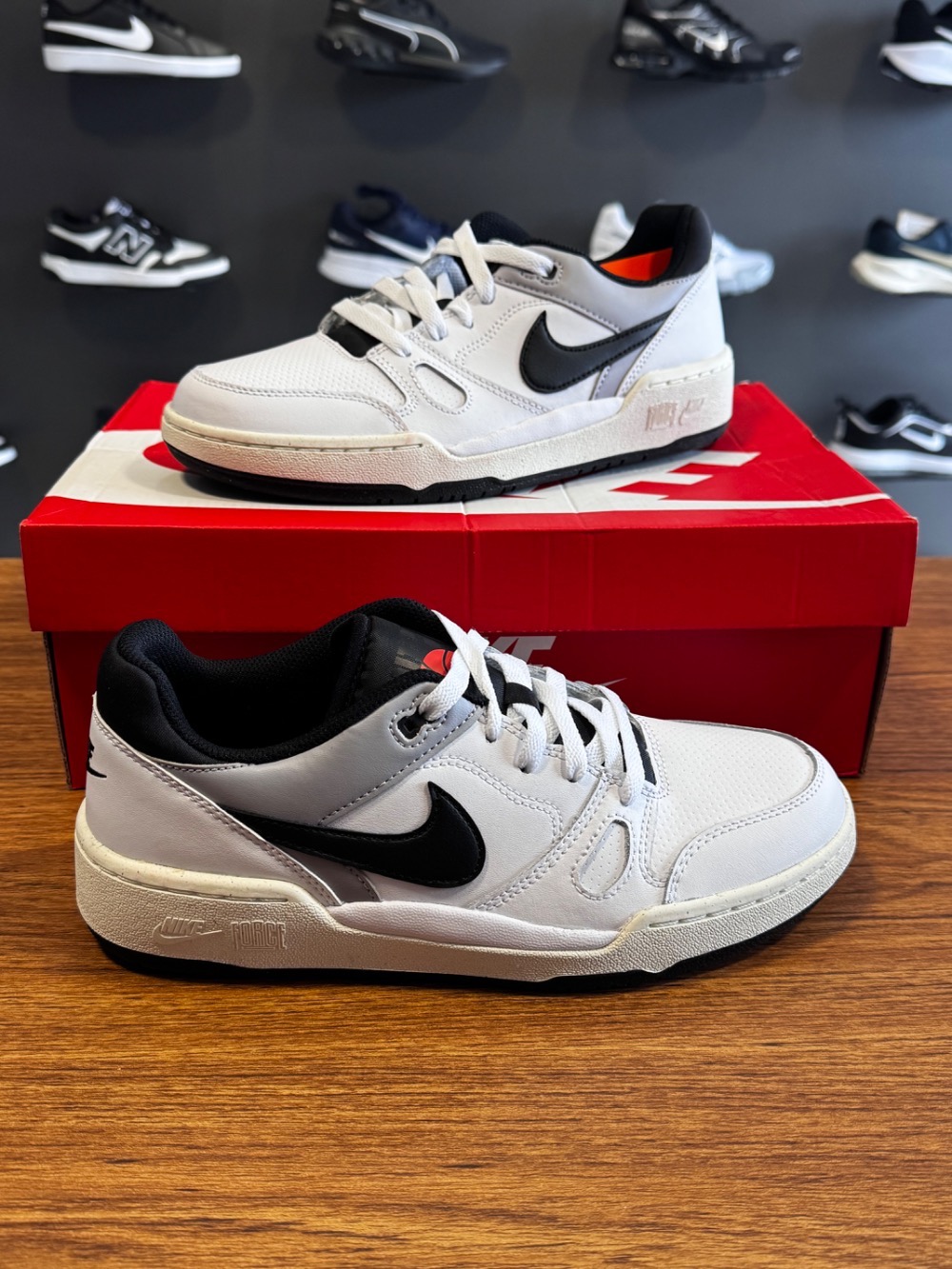 Nike Full Force Low White Black