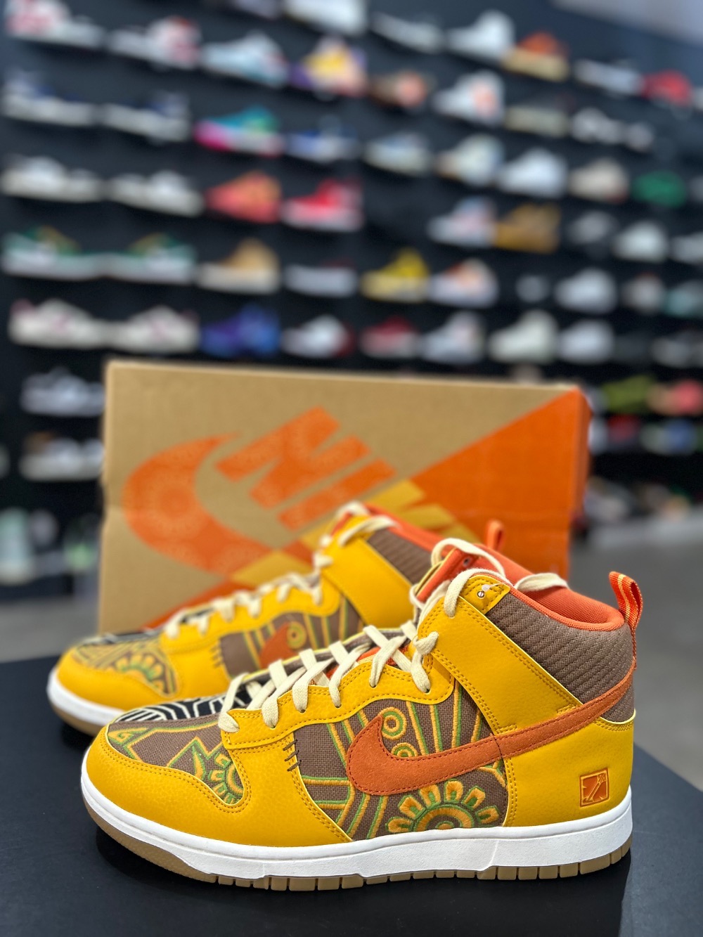 Nike Dunk High Somos Familia