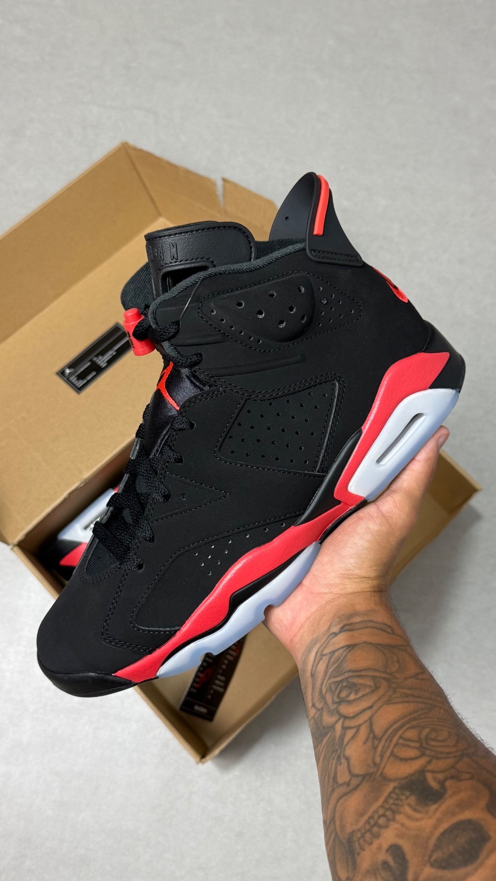 Air Jordan 6 Retro Infrared Salesman