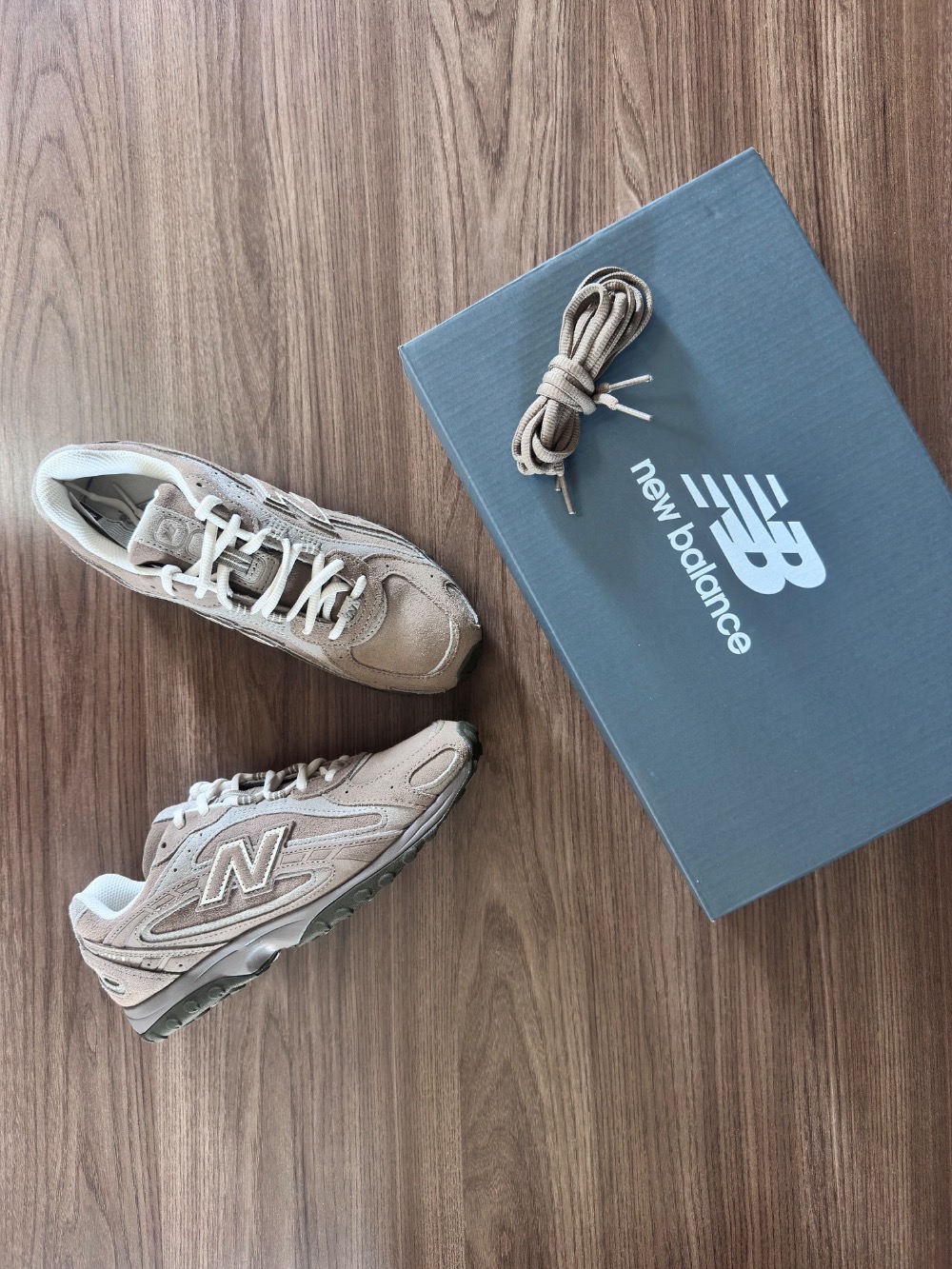 New Balance 204L Mushroom Arid Stone