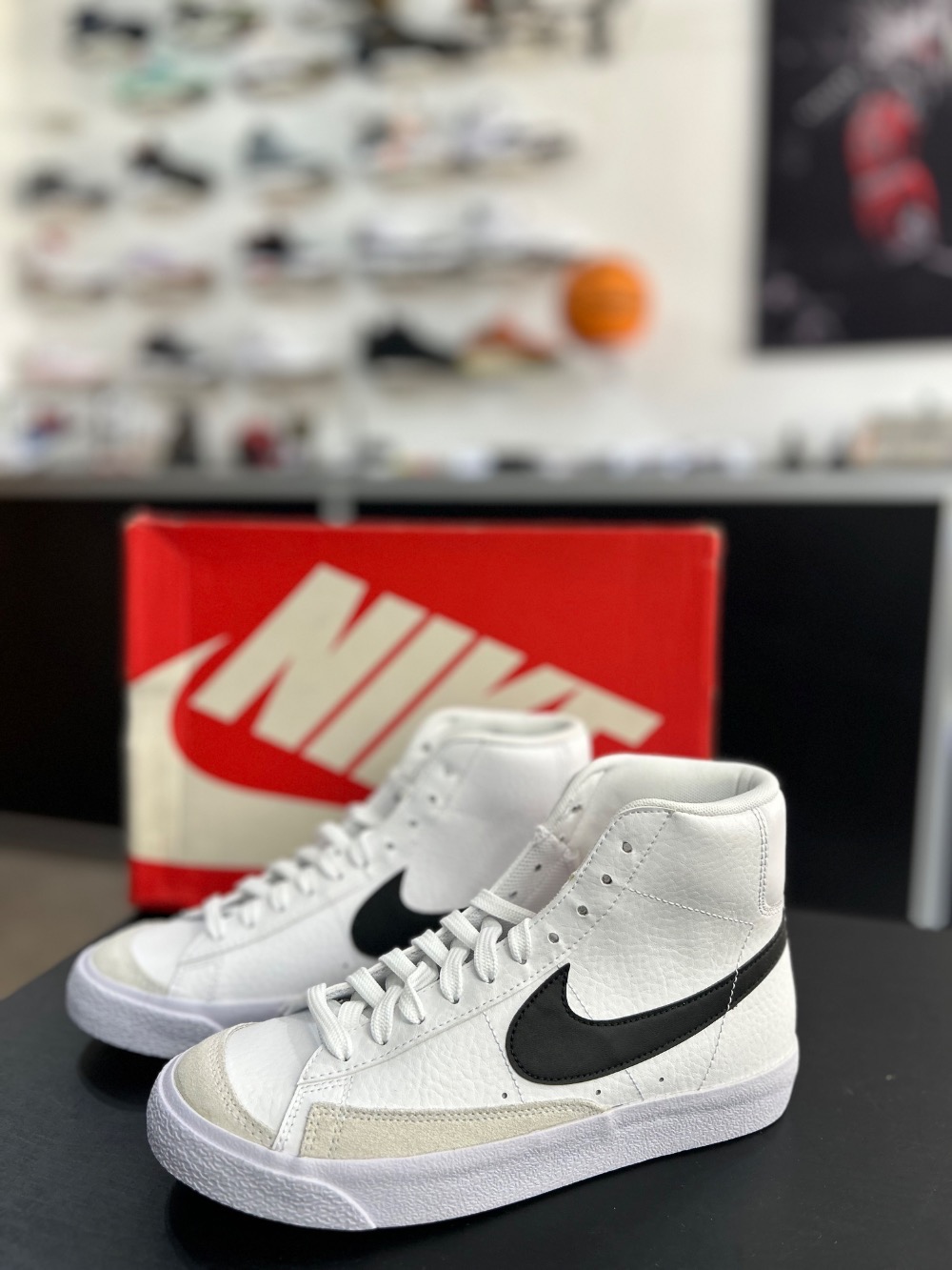 Nike Blazer Mid '77 Vintage White Black — 37, Novo