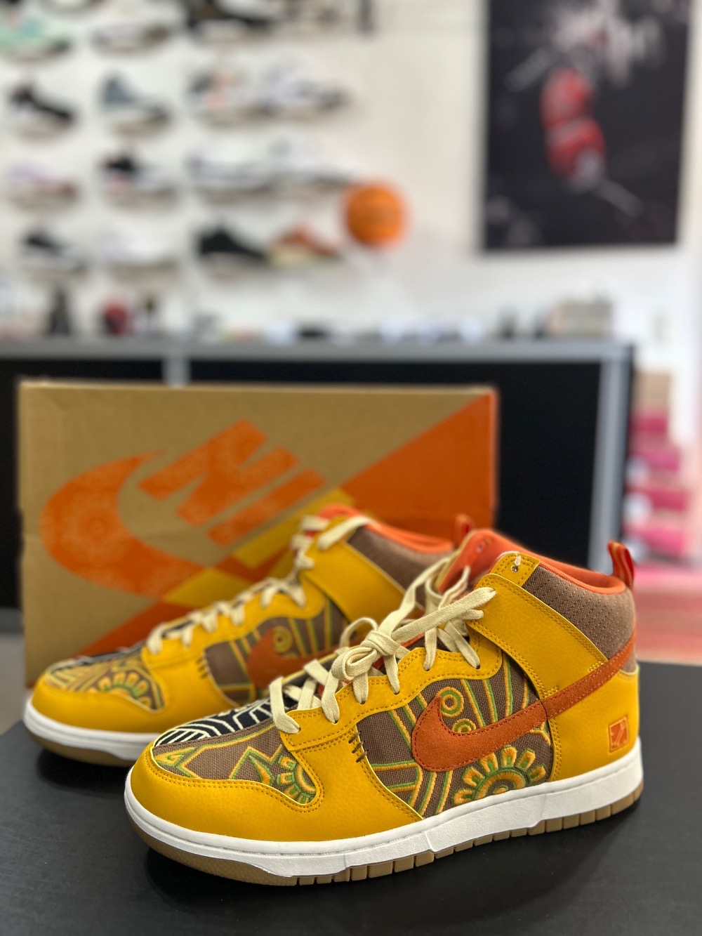 Nike Dunk High Somos Familia